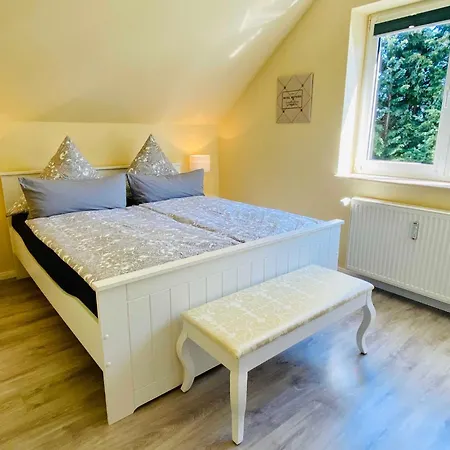 Mund - Adults Only *